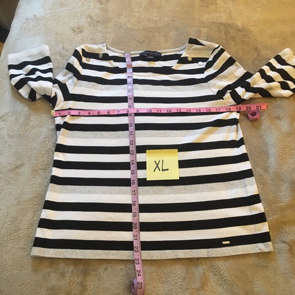 Tommy Hilfiger white black gray striped sweater buttons Size XL - Picture 6 of 6